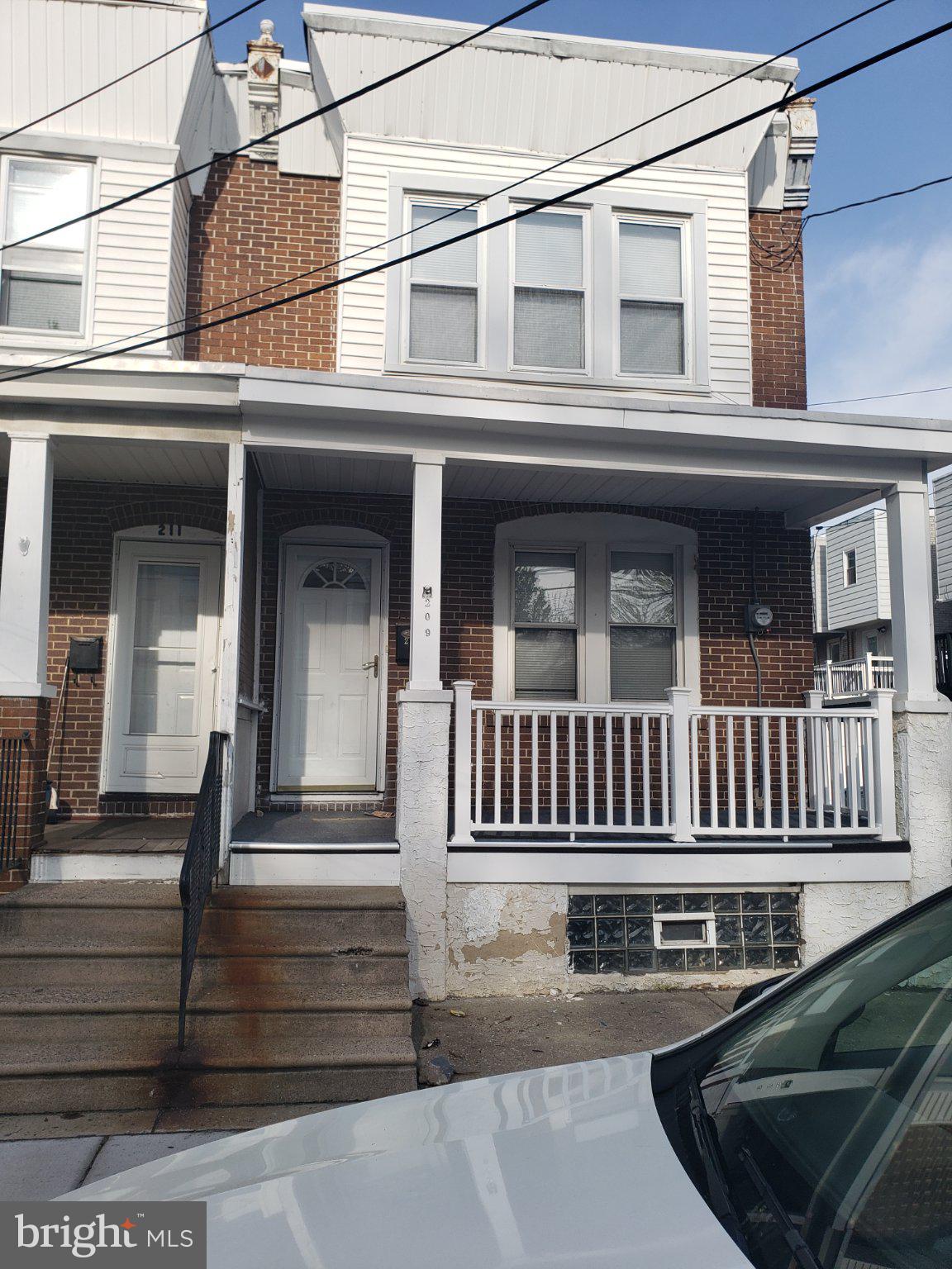 209 CEDAR AVENUE