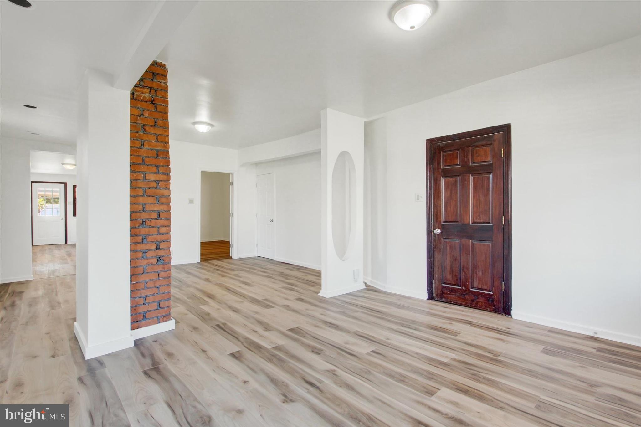 1404 ORANGE STREET