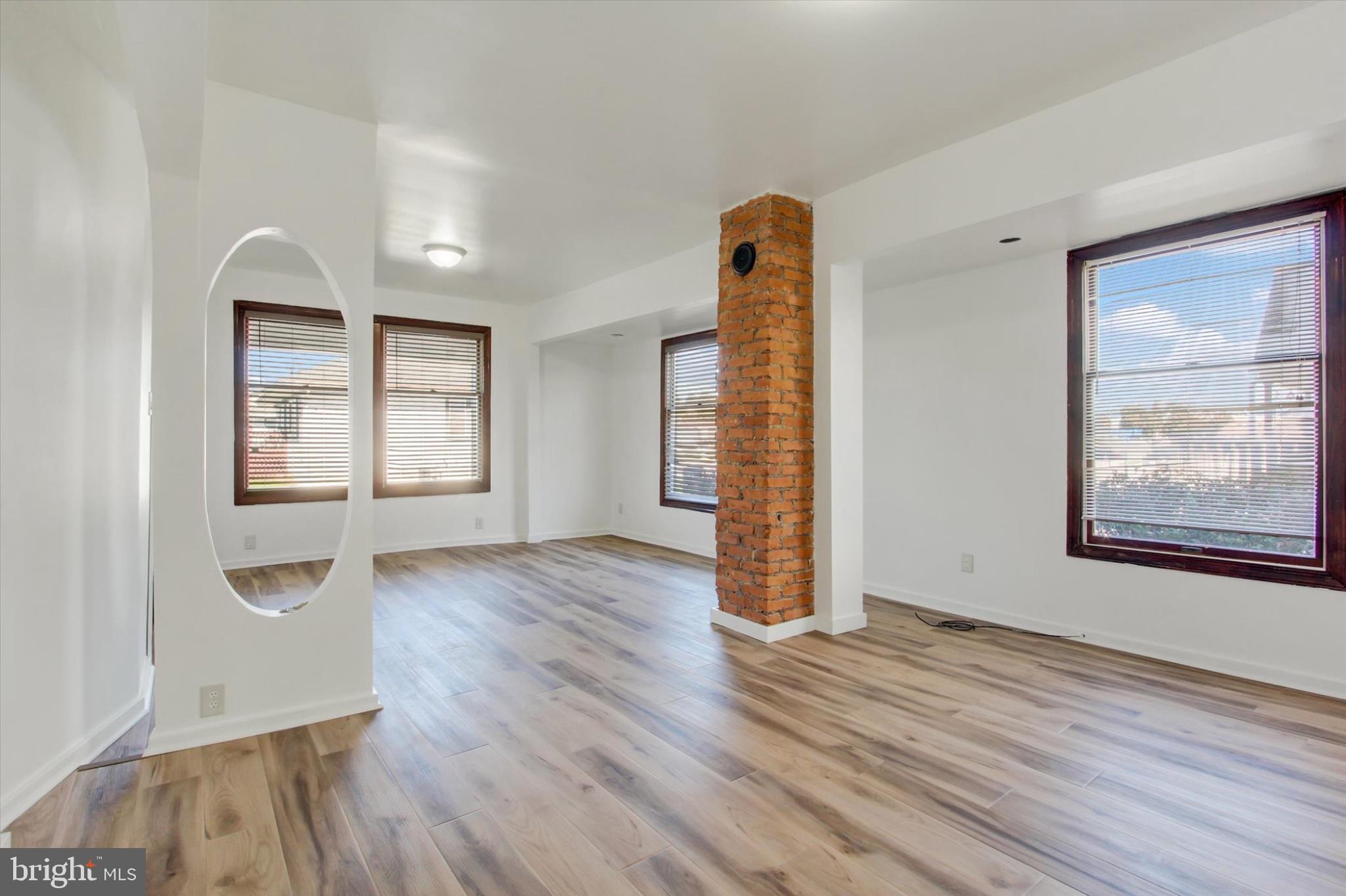 1404 ORANGE STREET