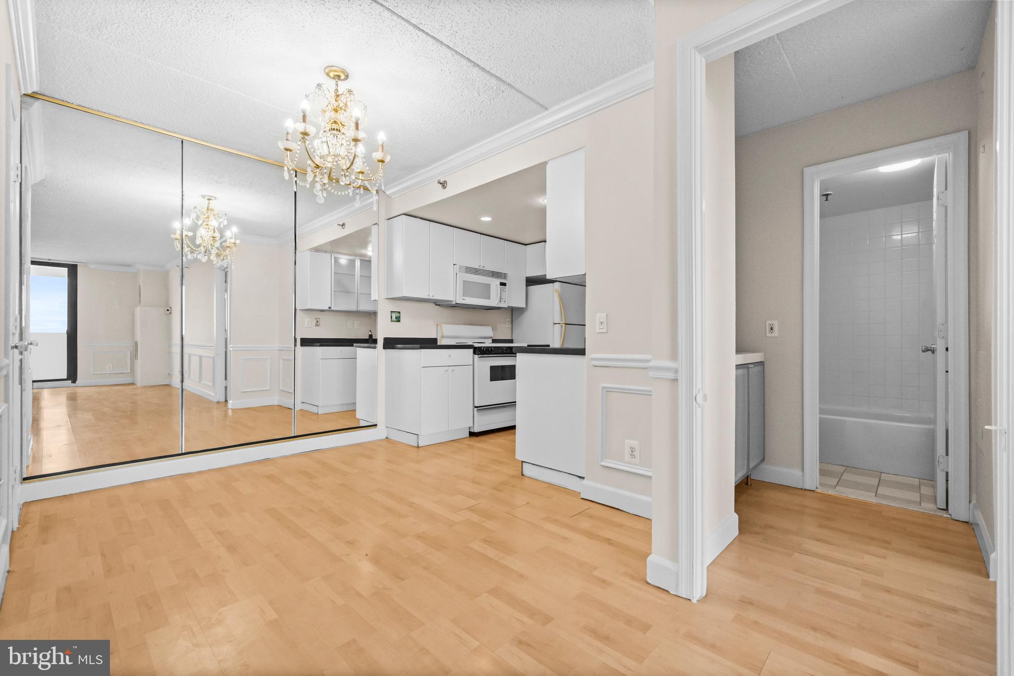 HIGHPOINTE - Residential