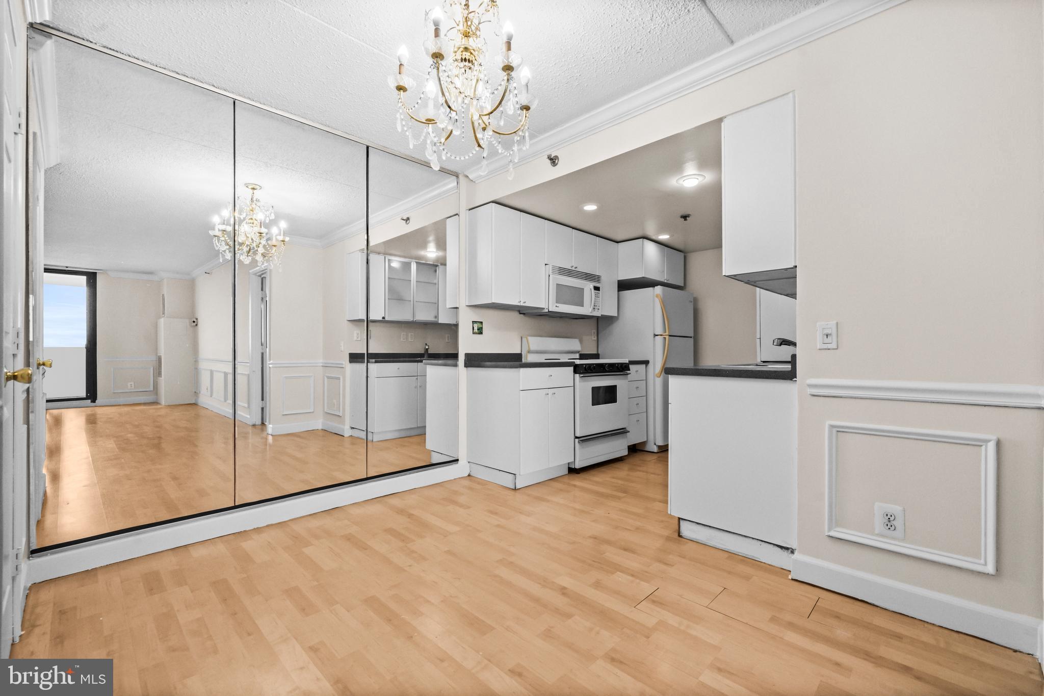 HIGHPOINTE - Residential