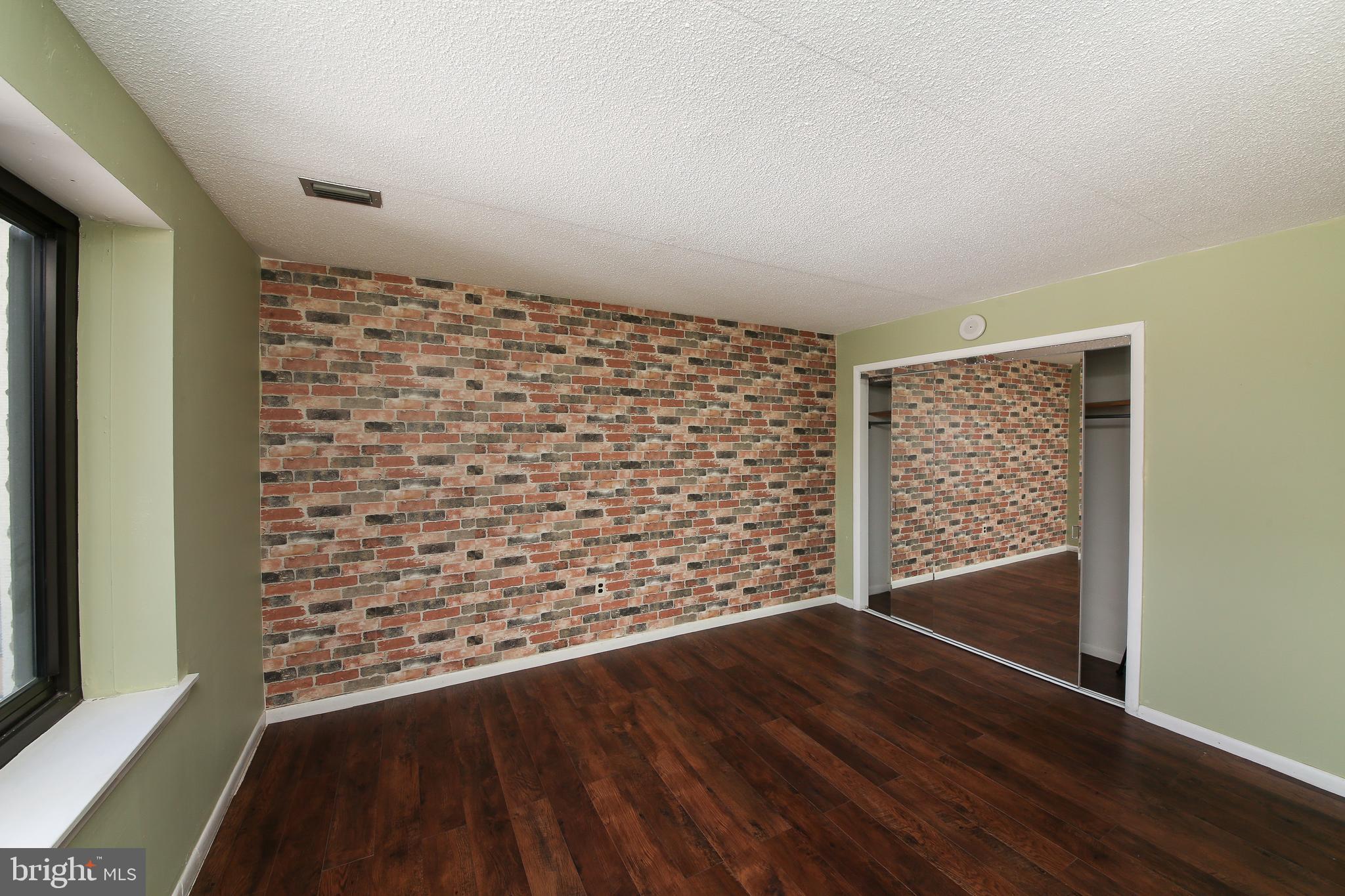 VALLEY FORGE TOWER - Residential