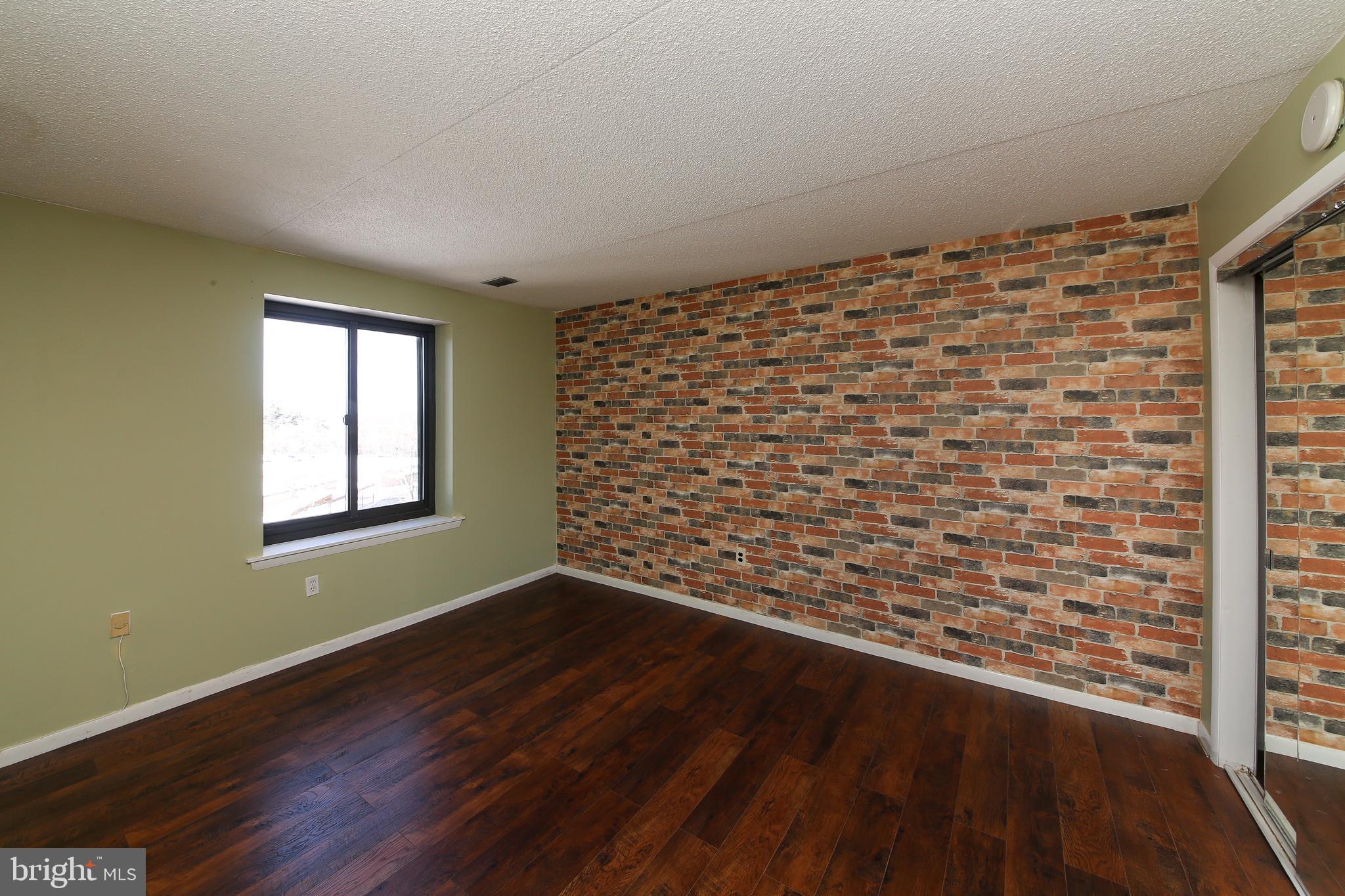 VALLEY FORGE TOWER - Residential