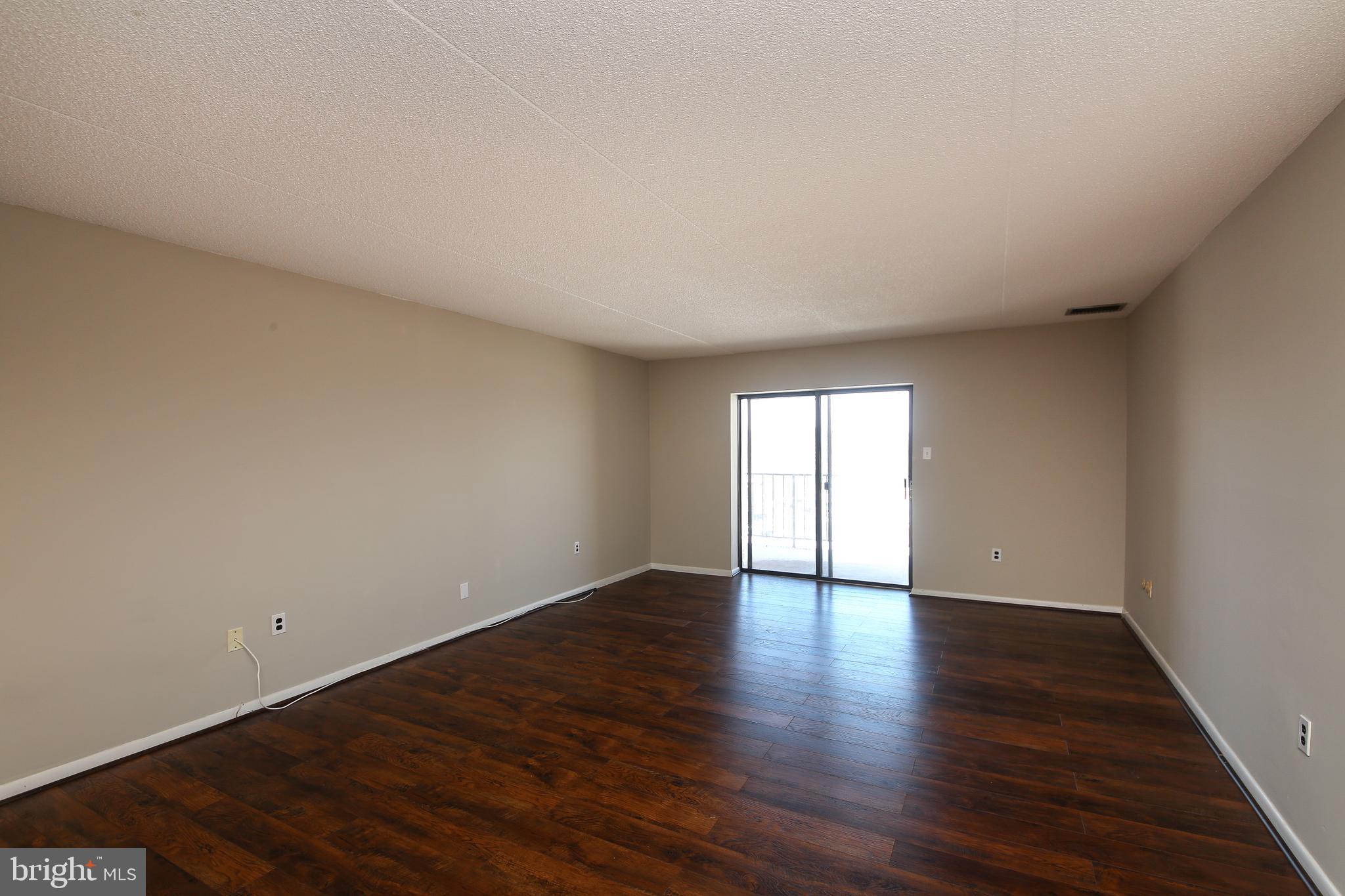 VALLEY FORGE TOWER - Residential