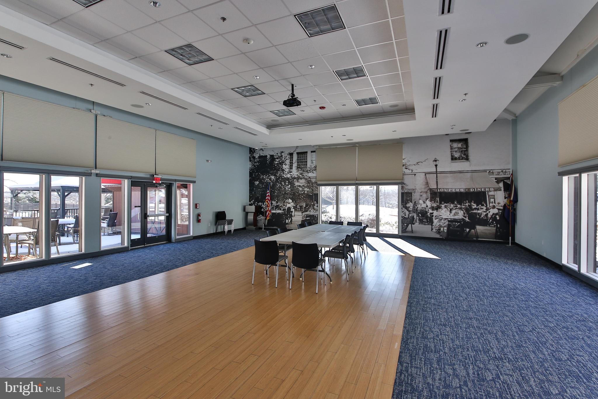 VALLEY FORGE TOWER - Residential