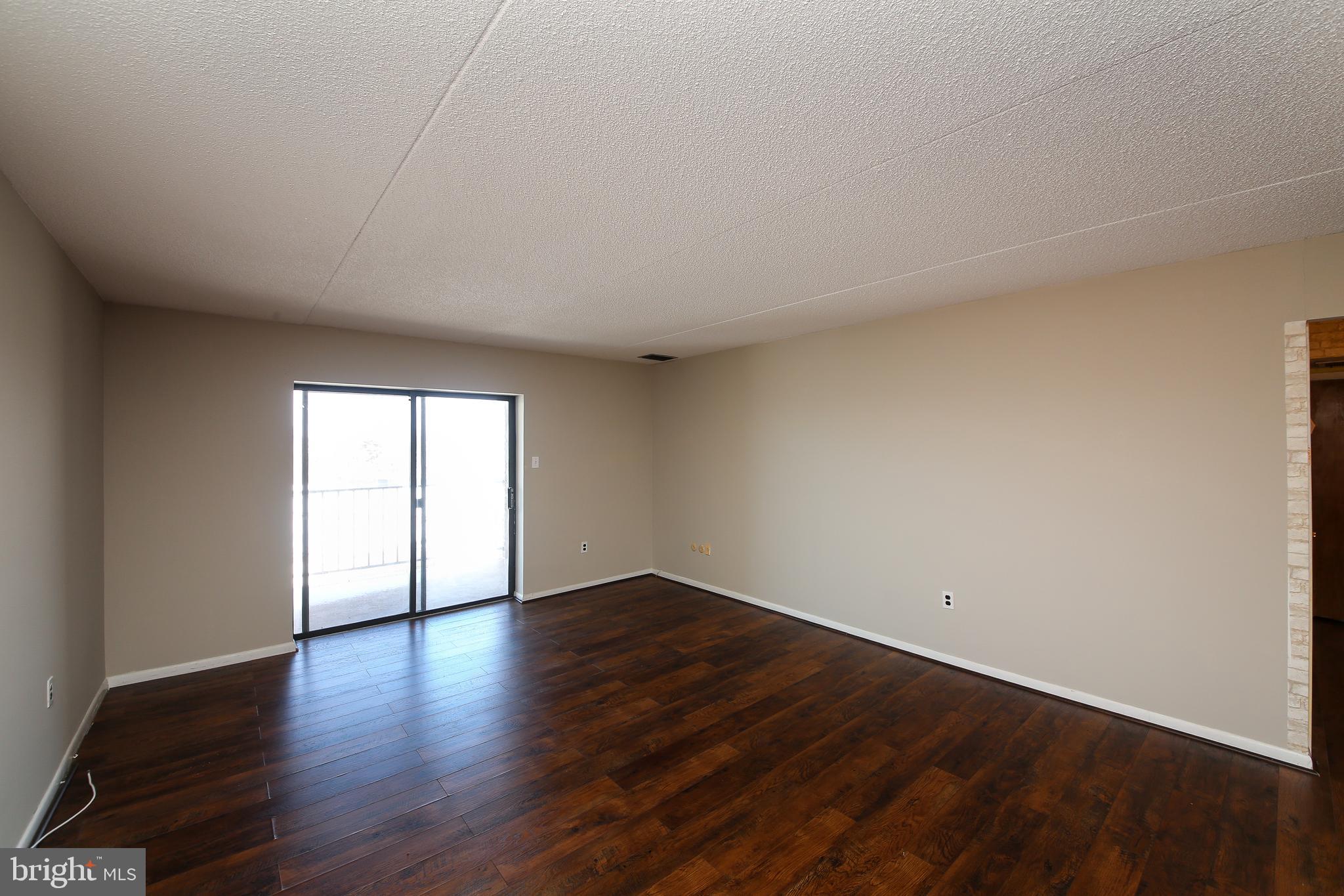 VALLEY FORGE TOWER - Residential