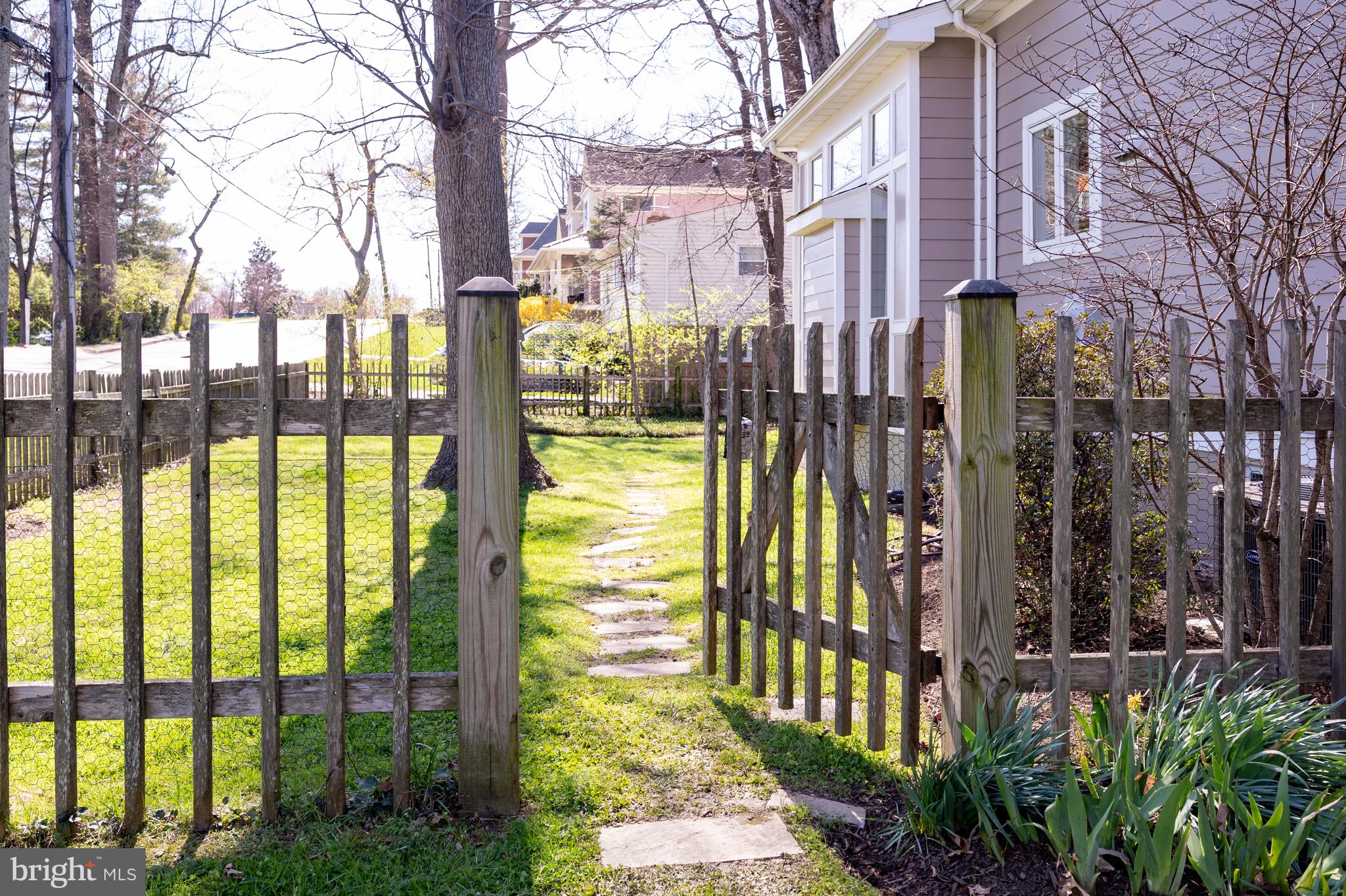 KINGCREST - Residential