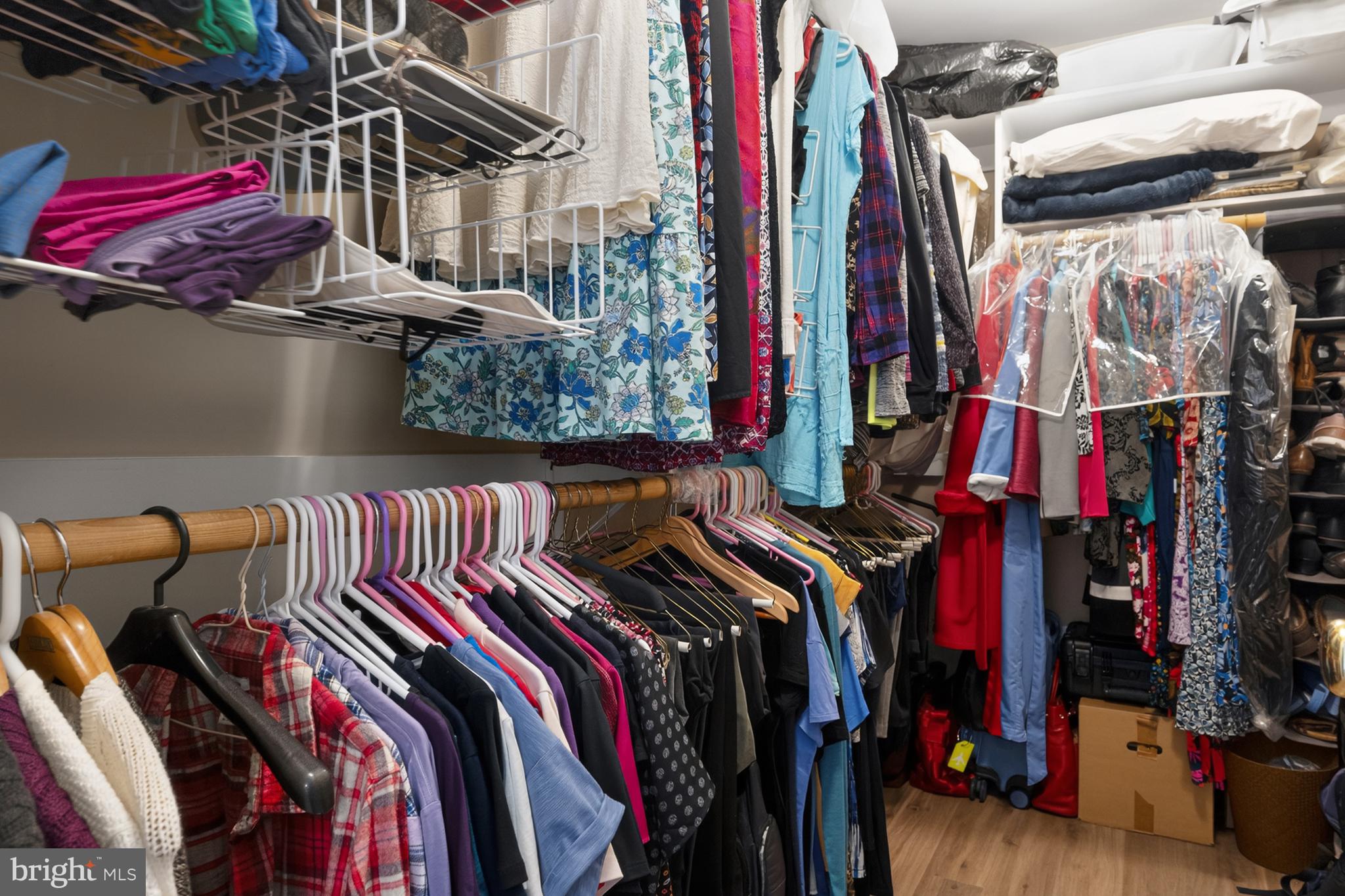 KINGCREST - Residential