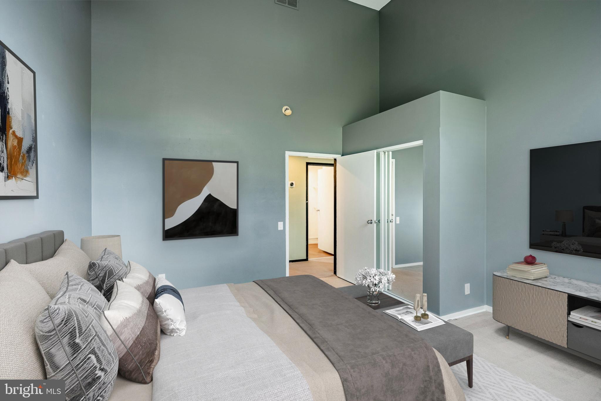 NOB HILL - Residential