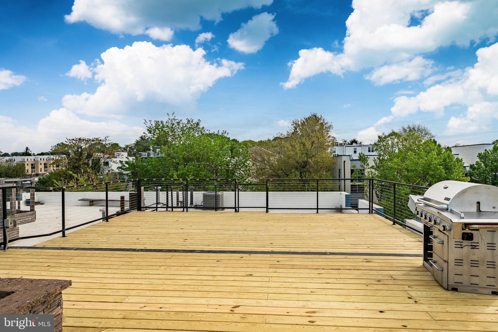 NOB HILL - Residential