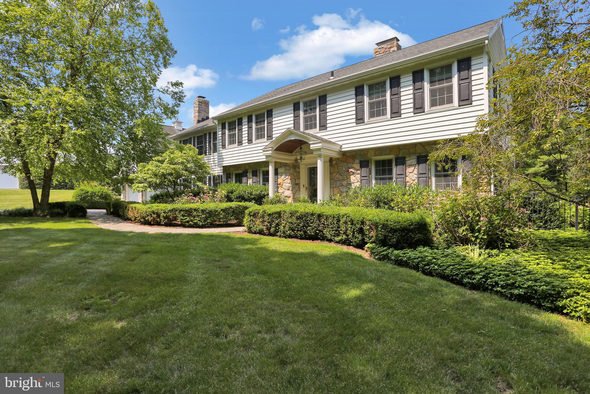 BIRDLAND - Residential