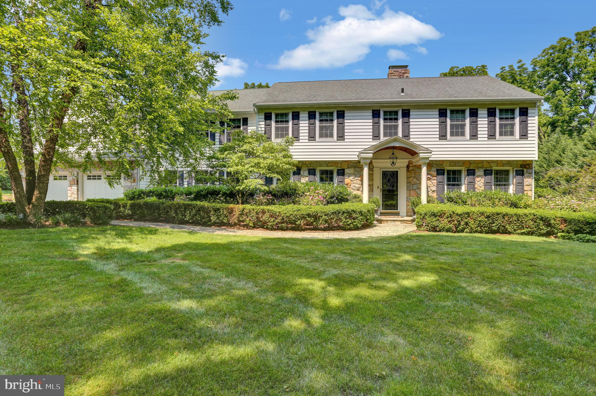 BIRDLAND - Residential