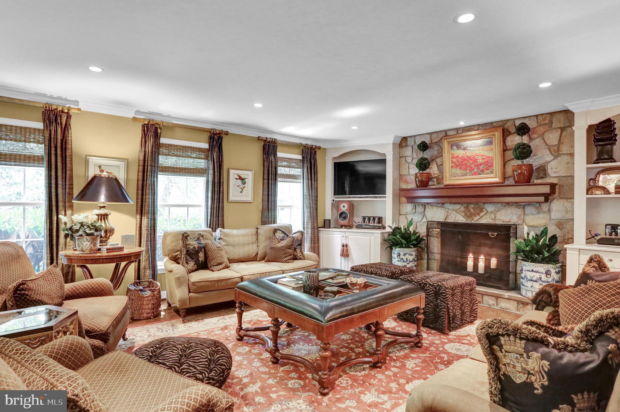 BIRDLAND - Residential