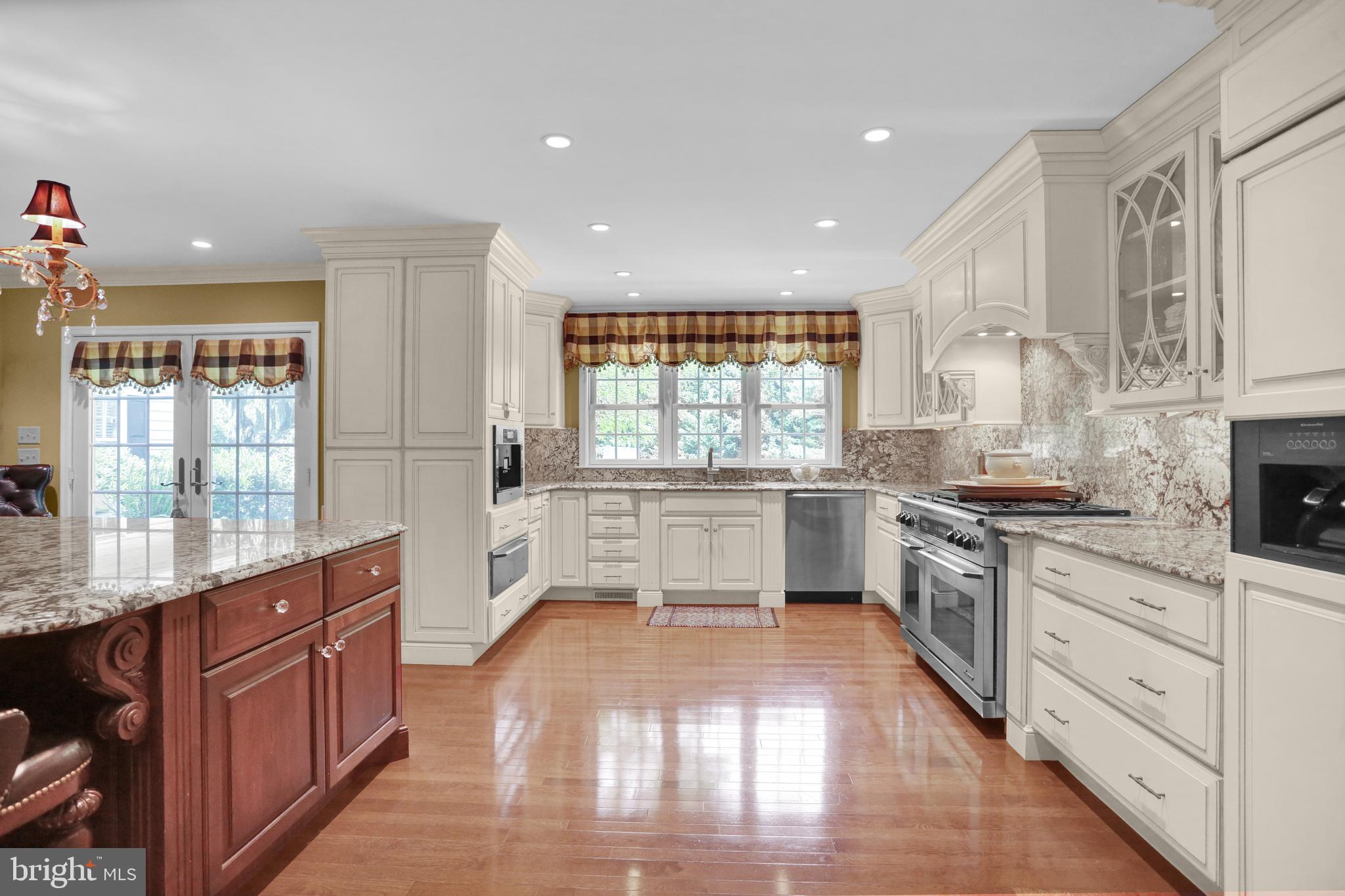 BIRDLAND - Residential