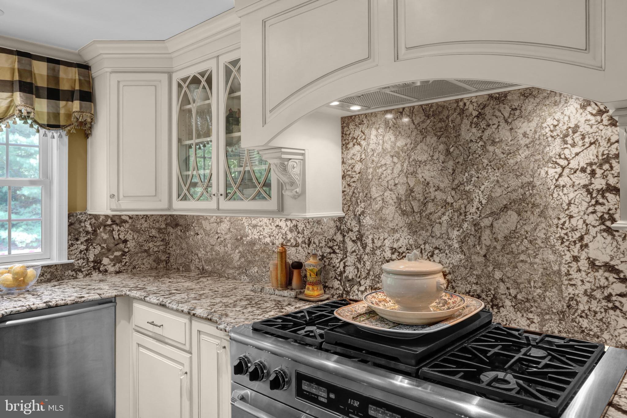 BIRDLAND - Residential