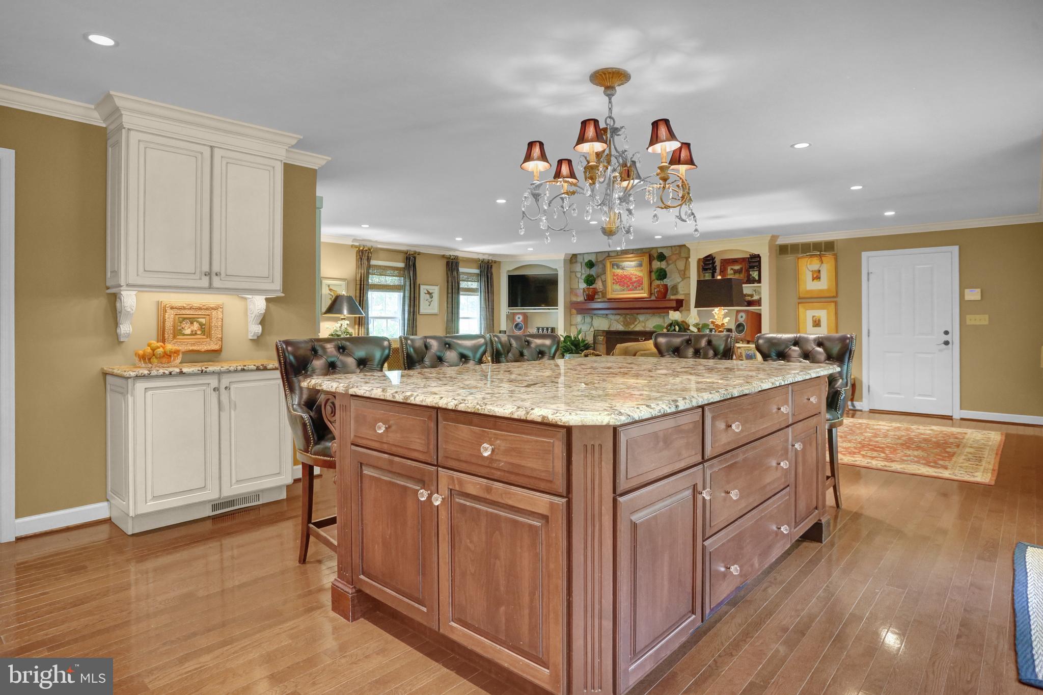 BIRDLAND - Residential