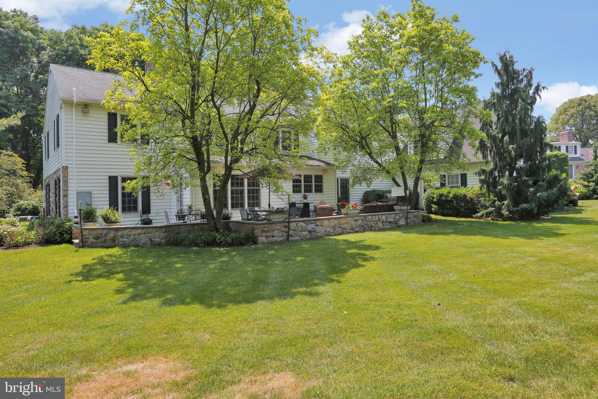 BIRDLAND - Residential