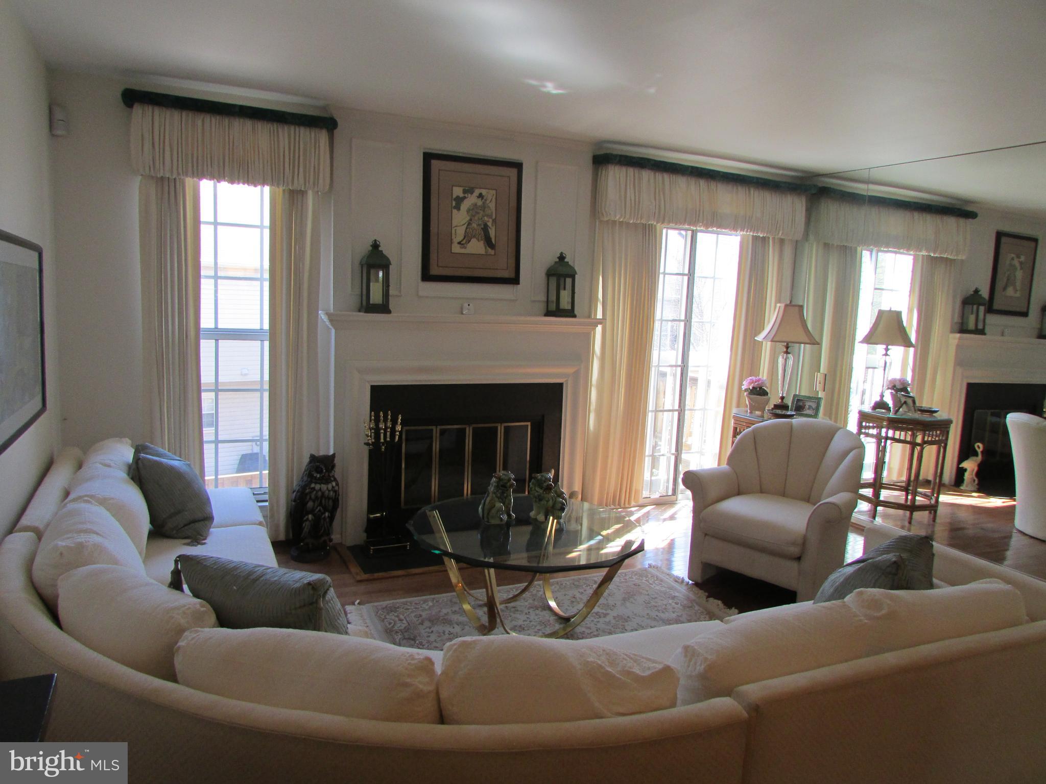 PINECREST - Residential