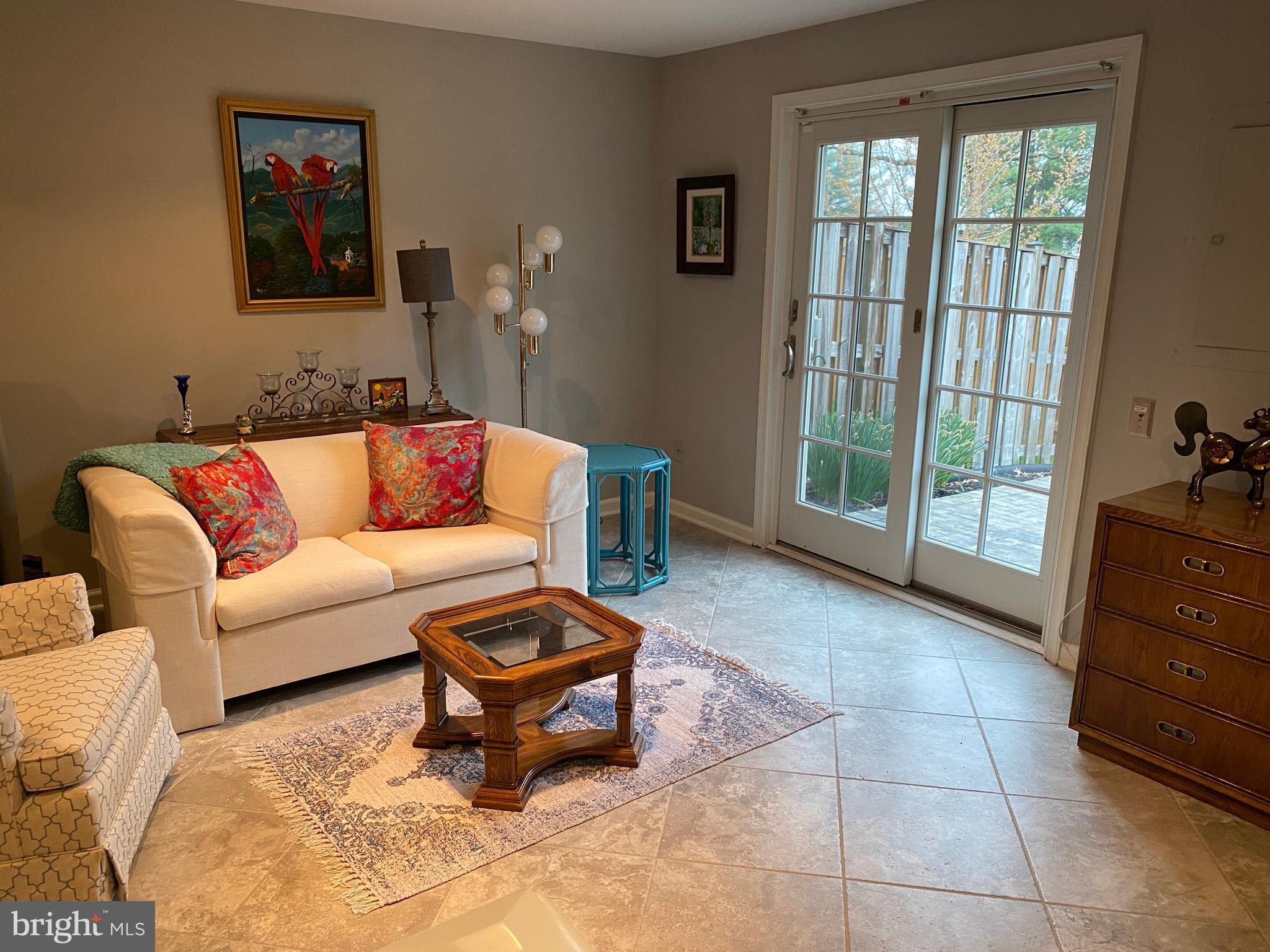 PINECREST - Residential