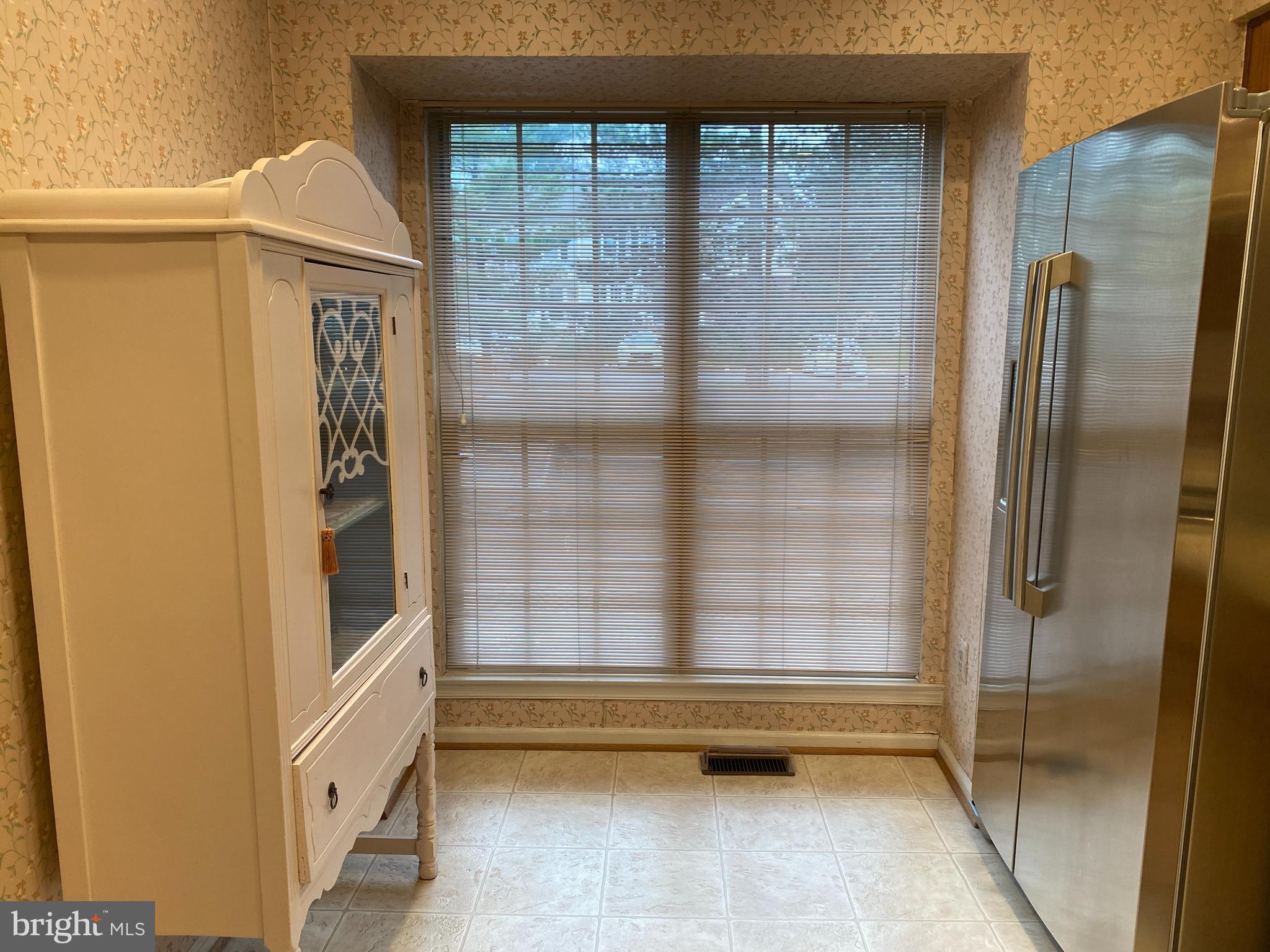 PINECREST - Residential