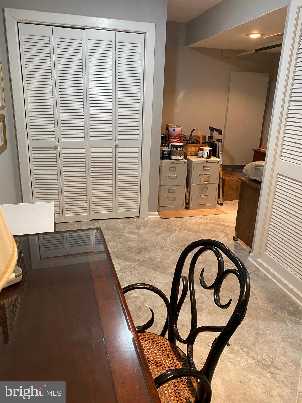 PINECREST - Residential