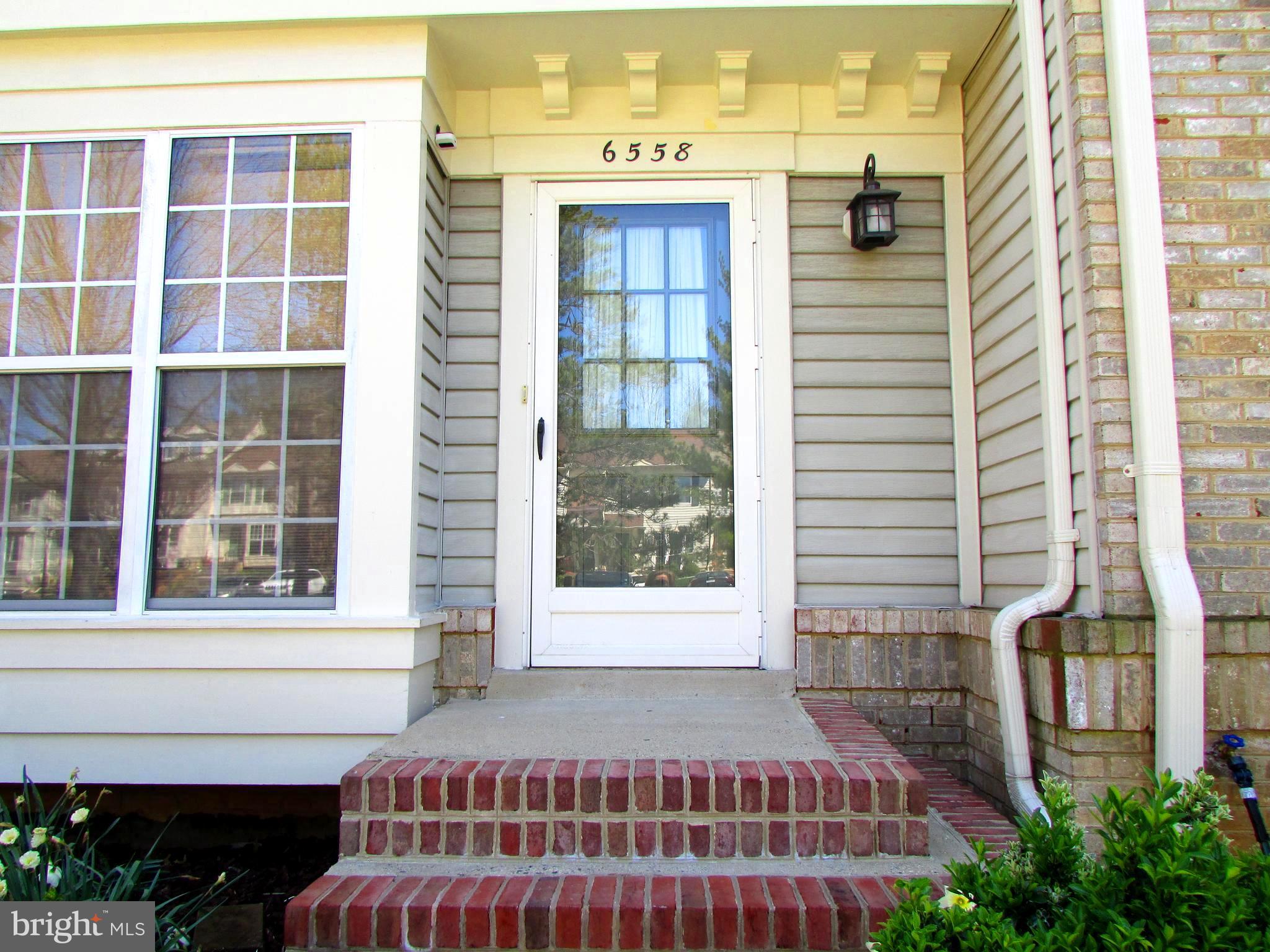 PINECREST - Residential