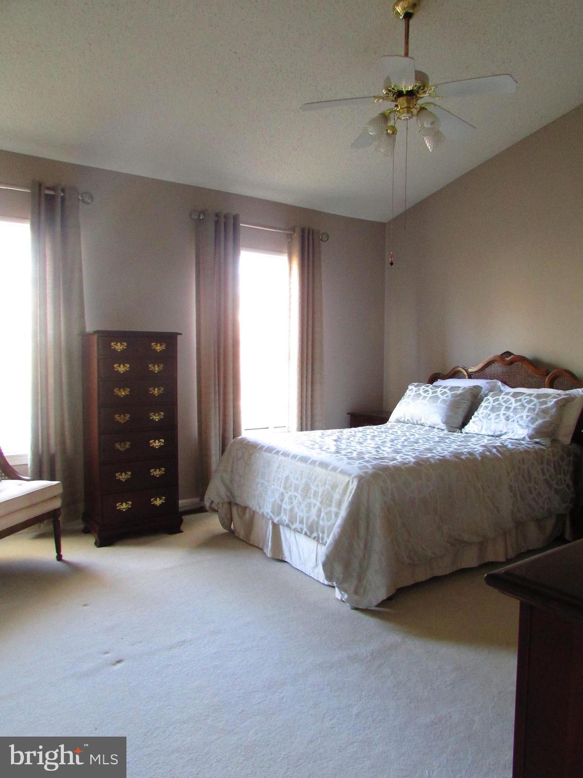 PINECREST - Residential