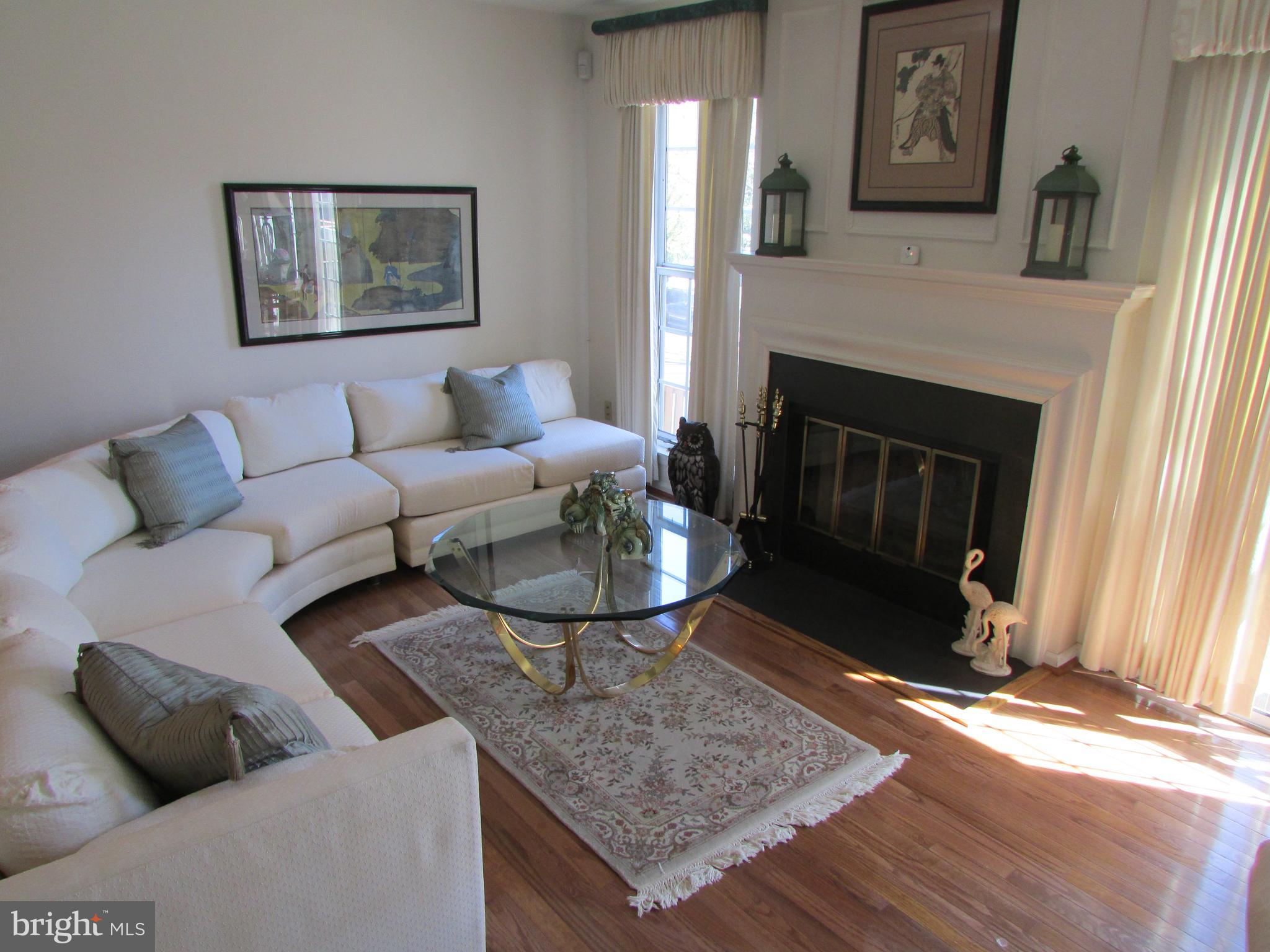 PINECREST - Residential