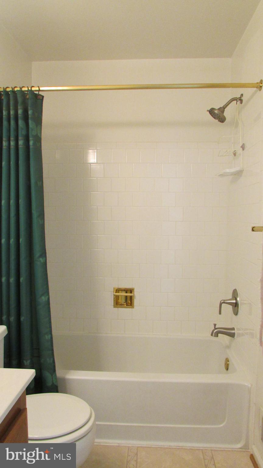 PINECREST - Residential