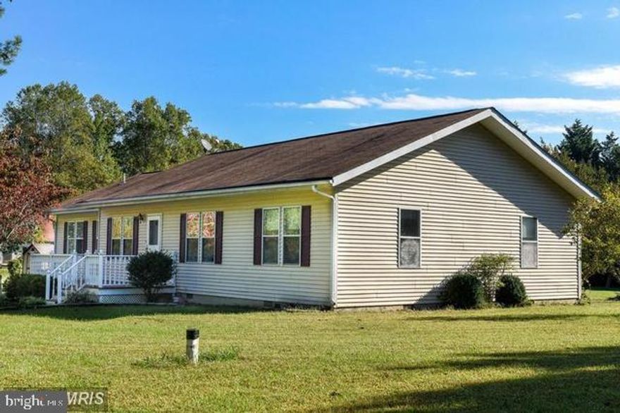 Nestled on a quiet acre, this spacious rambler has plenty of space to spread out  with 5 bedrooms, large family room, screened porch and deck overlooking a private backyard.  The detached garage offers additional storage space.  Located within close proximity to NAS Patuxent River, shopping, and restaruants & entertainment!  A MUST SEE!!