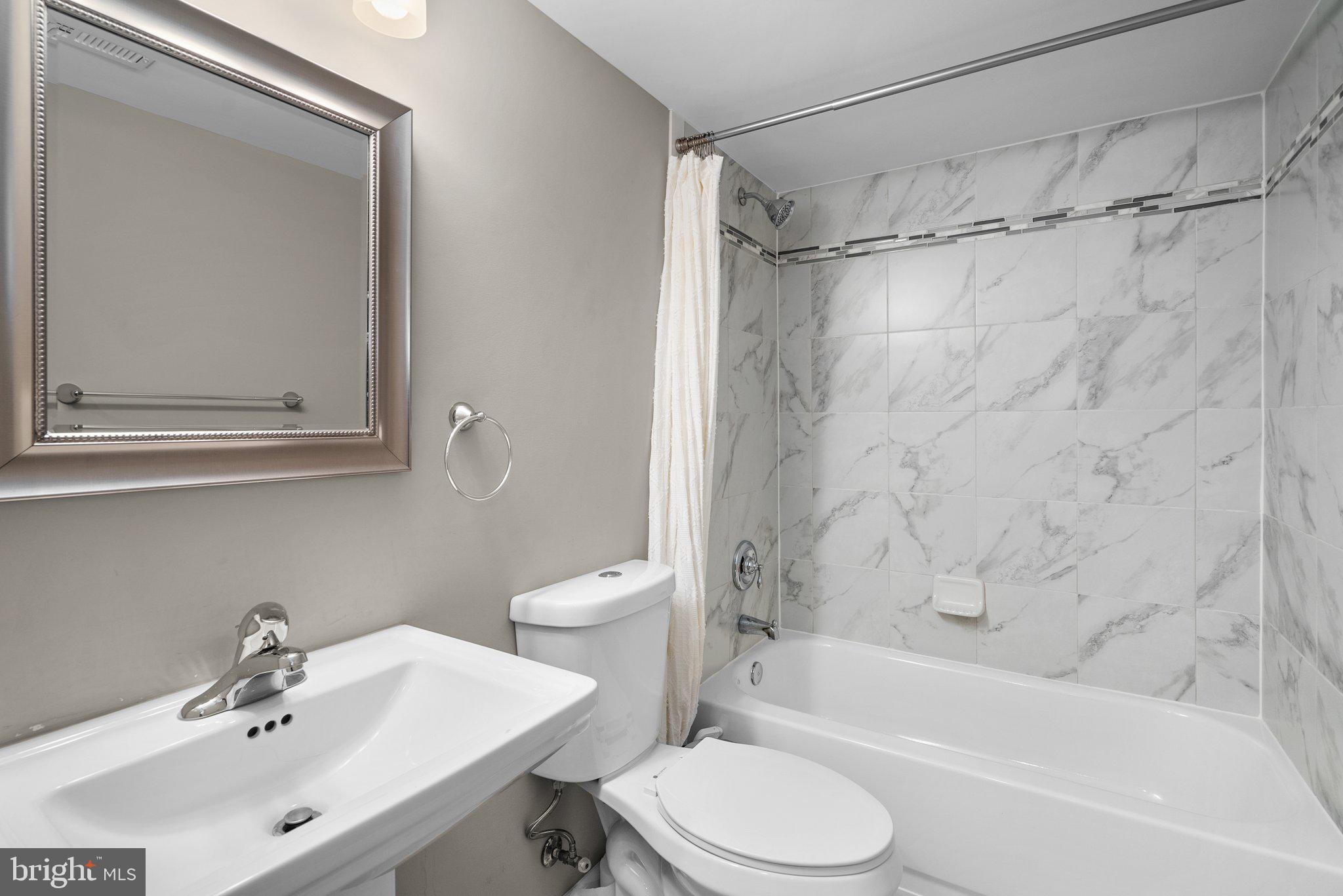 SUMMERWOOD-PLAT EIGHT> - Residential