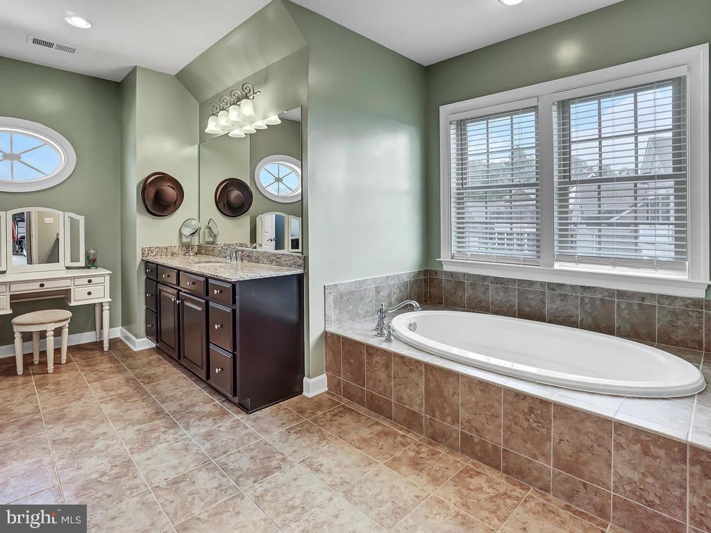 PRESERVE AT WINDSOR KNOLLS - Residential