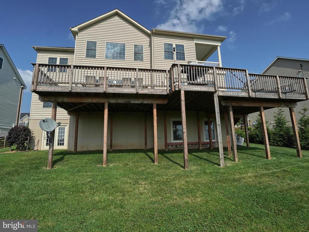 PRESERVE AT WINDSOR KNOLLS - Residential