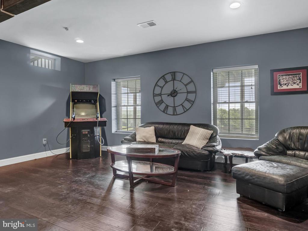 PRESERVE AT WINDSOR KNOLLS - Residential