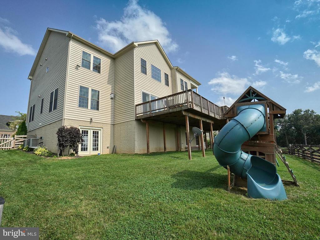 PRESERVE AT WINDSOR KNOLLS - Residential