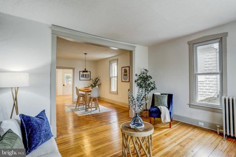 Photo of 104 E Washington Street, Elizabethtown, PA 17022 (MLS # PALA2046272)