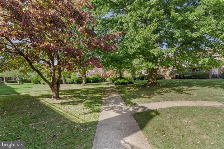 MAYFLOWER SQUARE - Residential