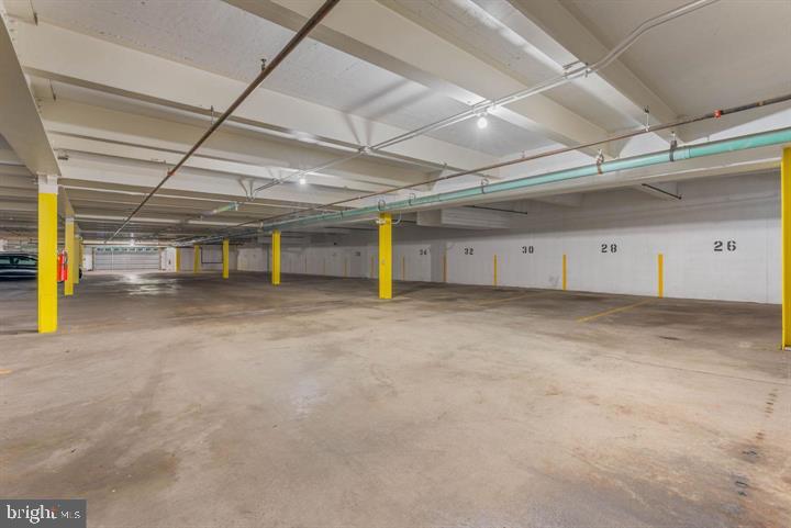 MAYFLOWER SQUARE - Residential