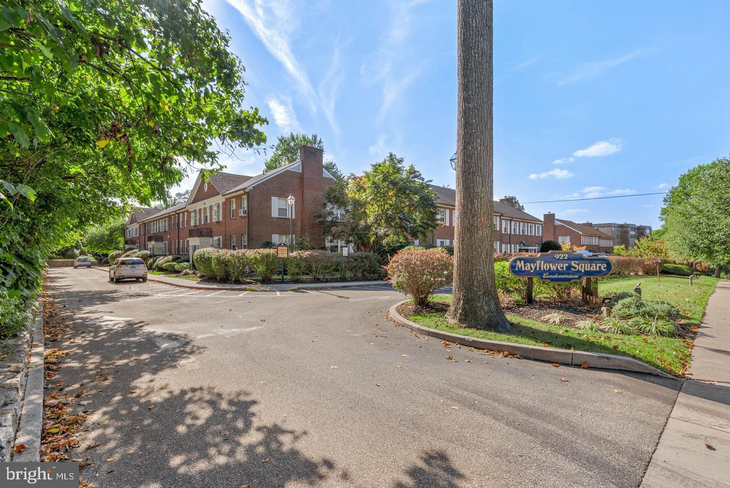 MAYFLOWER SQUARE - Residential