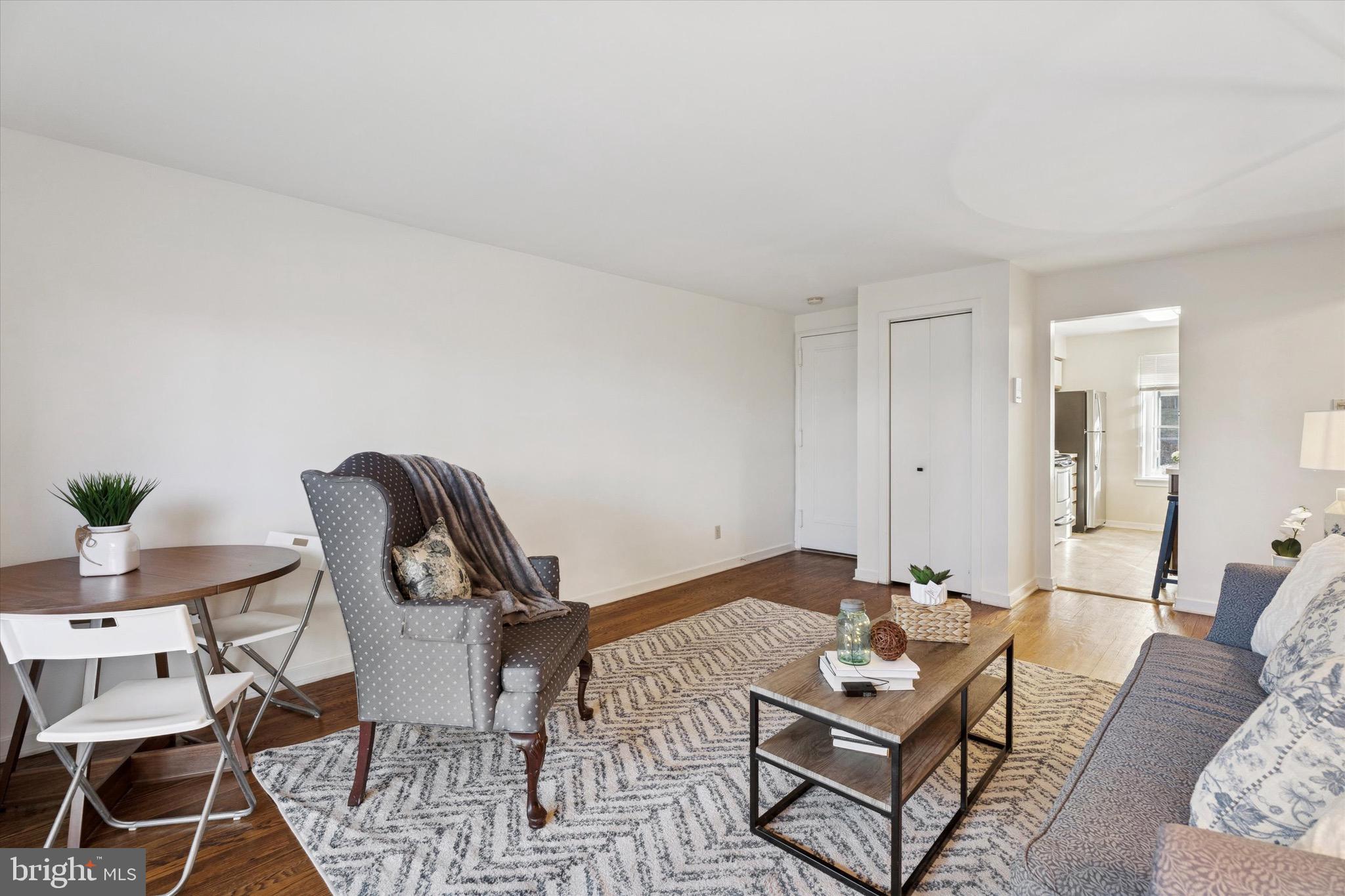 922 W MONTGOMERY AVENUE C2