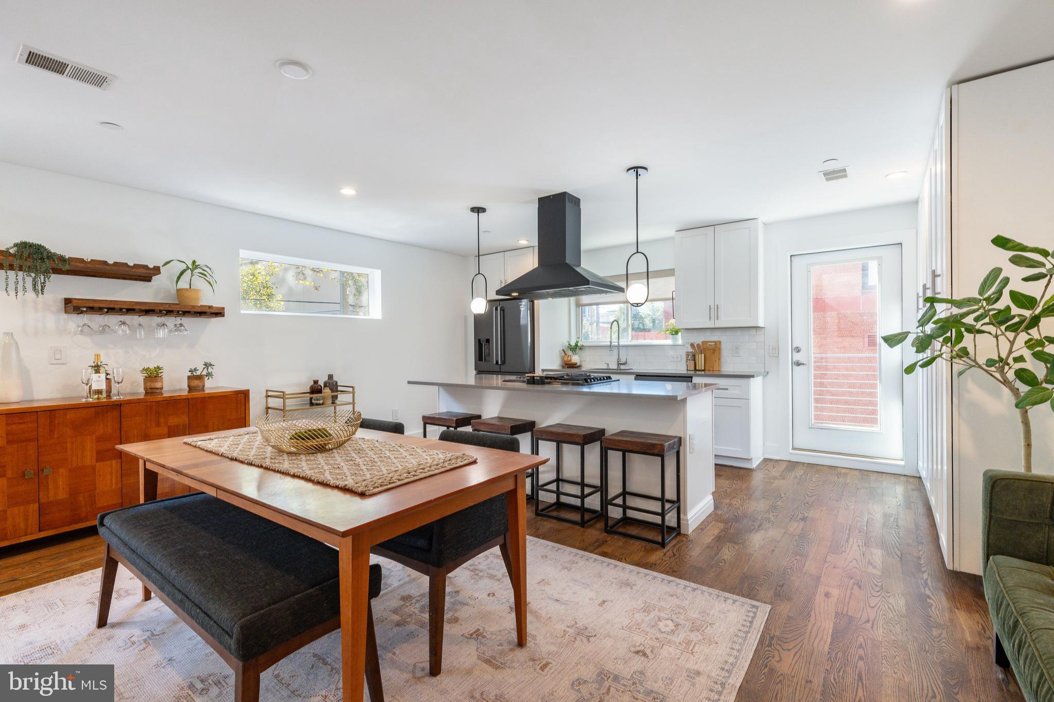 OLDE KENSINGTON - Residential