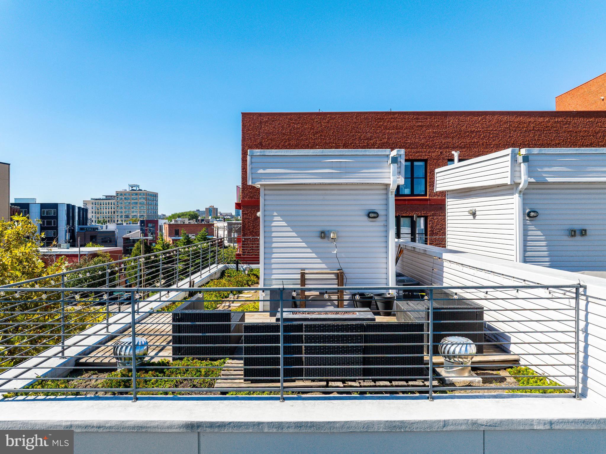 OLDE KENSINGTON - Residential