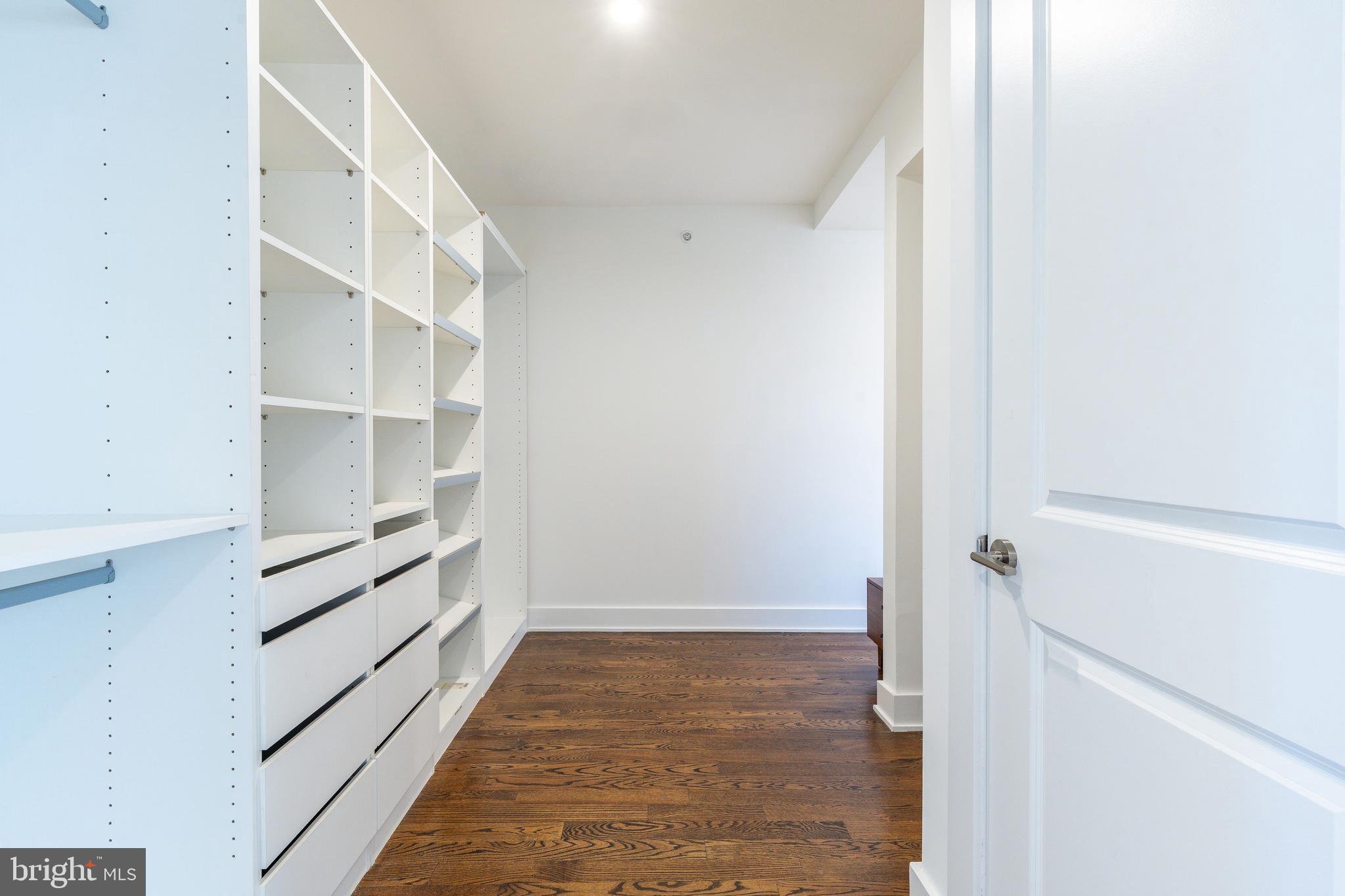 OLDE KENSINGTON - Residential