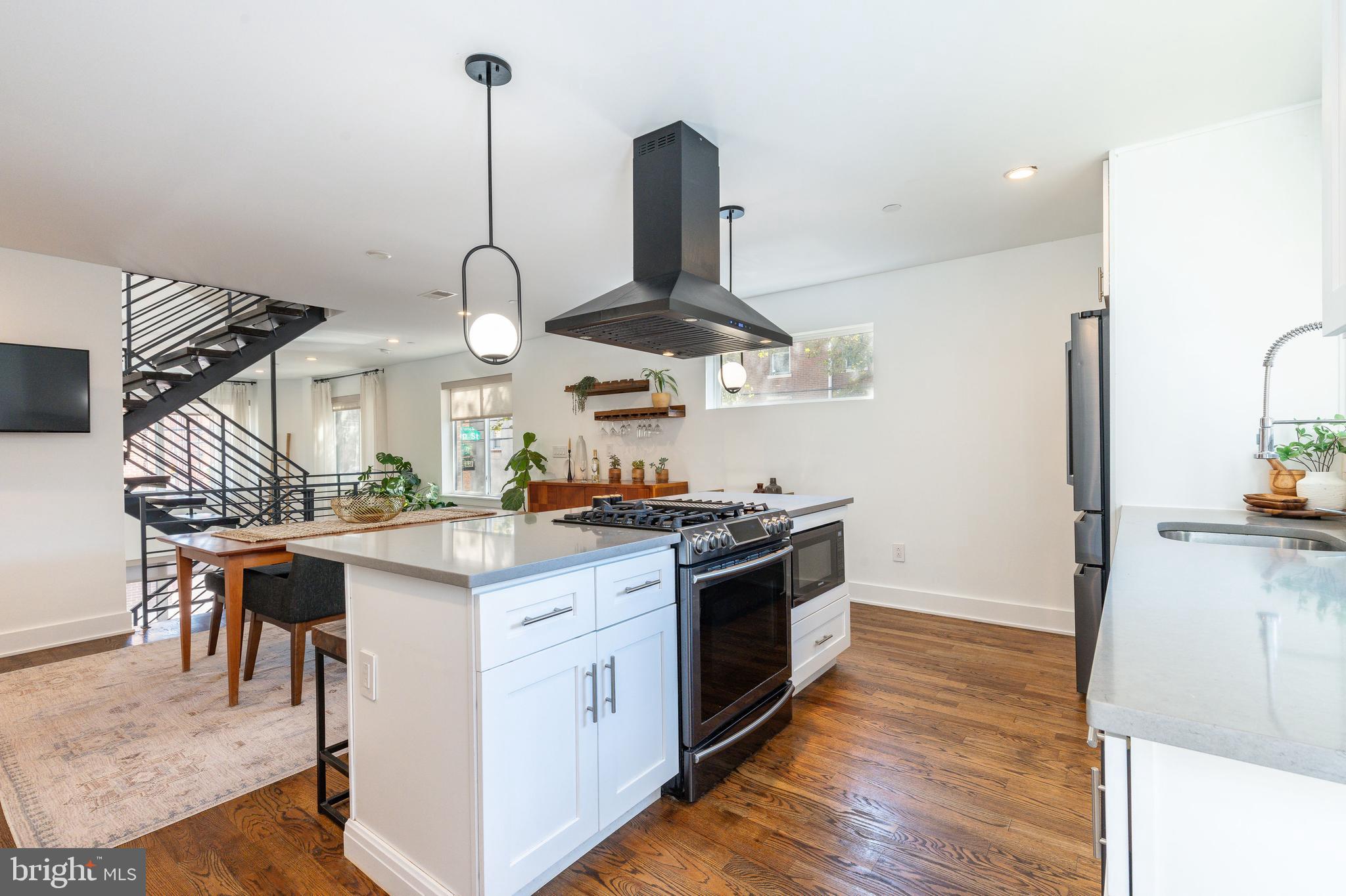 OLDE KENSINGTON - Residential