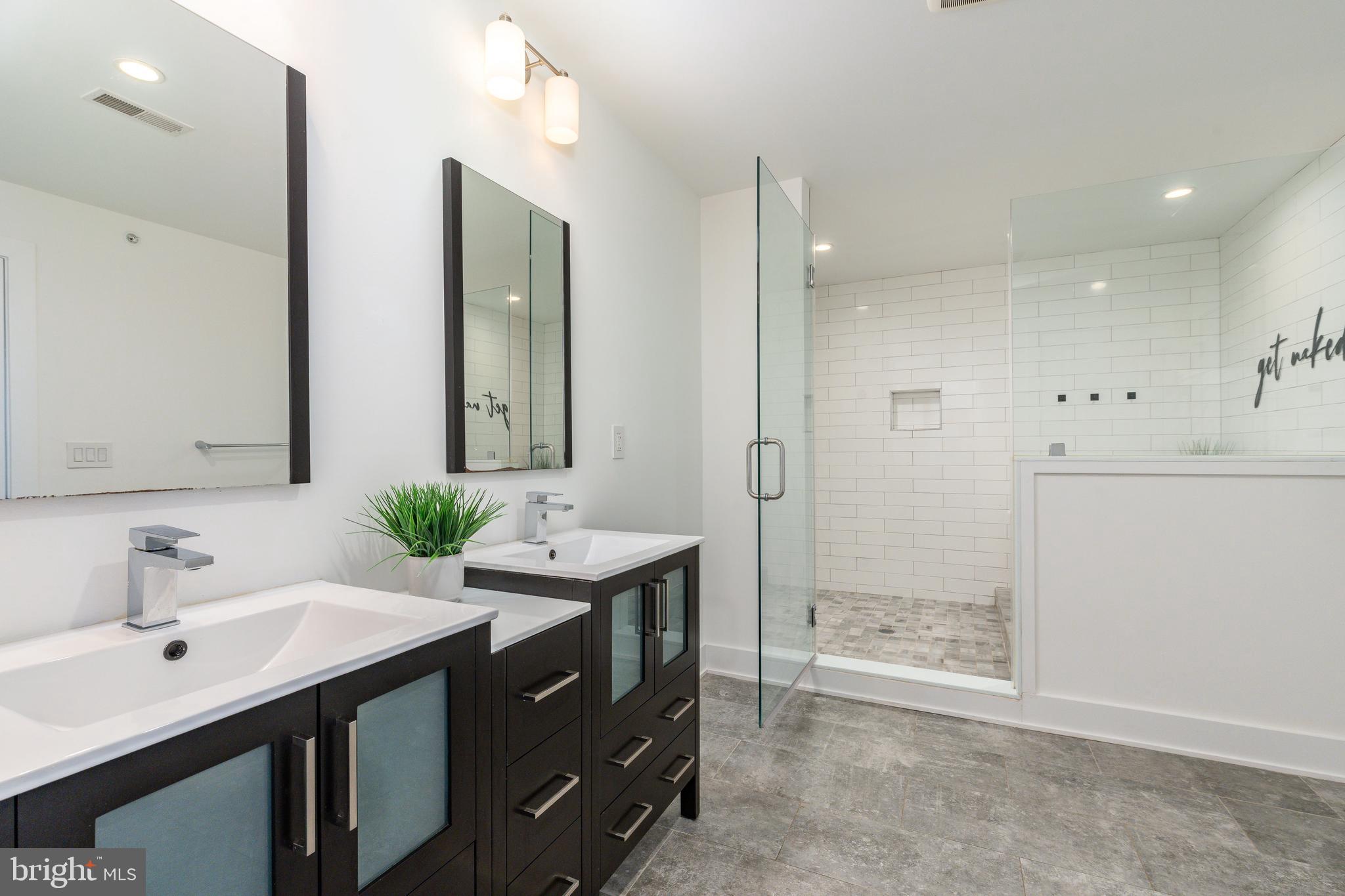 OLDE KENSINGTON - Residential