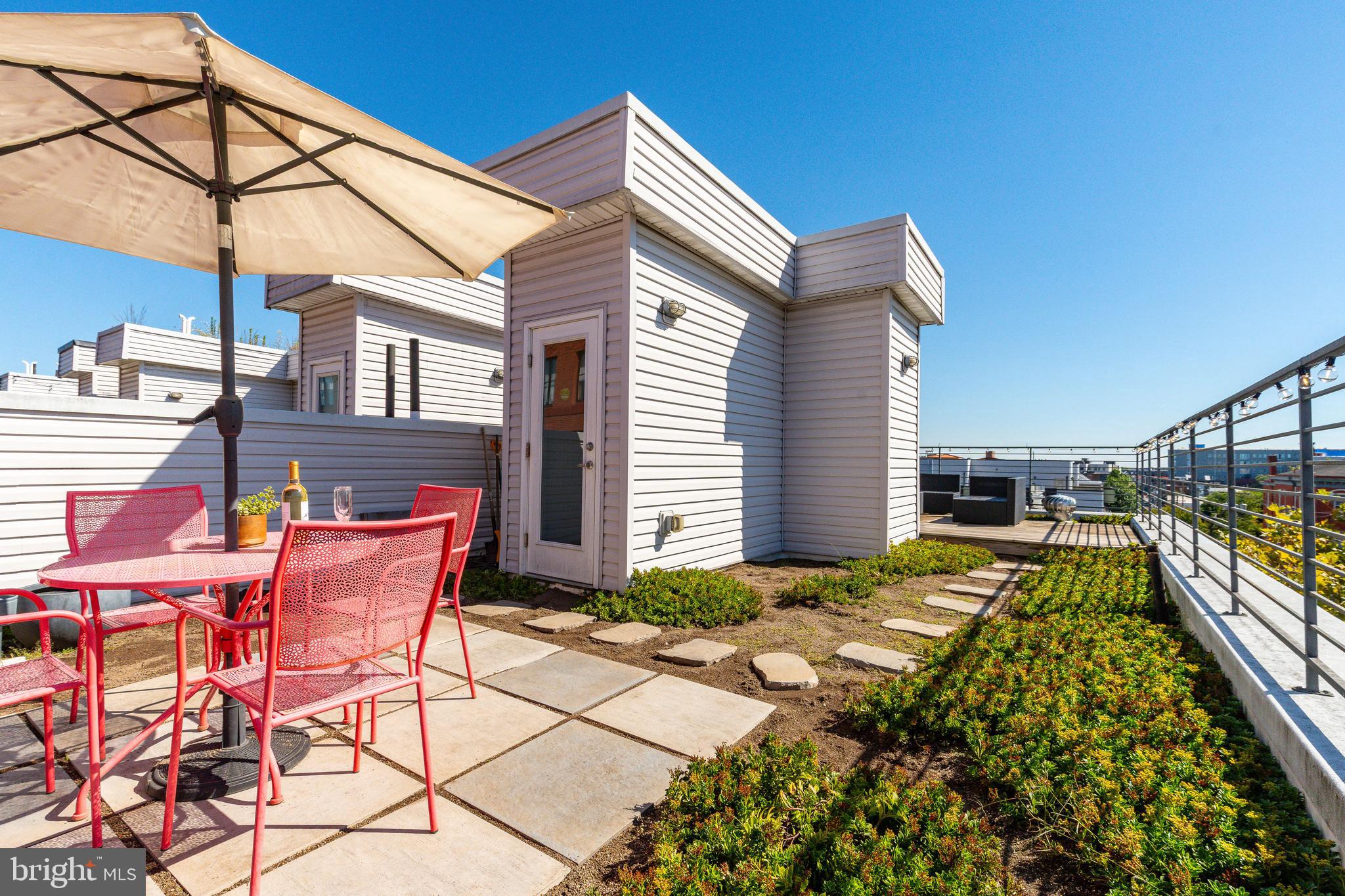 OLDE KENSINGTON - Residential