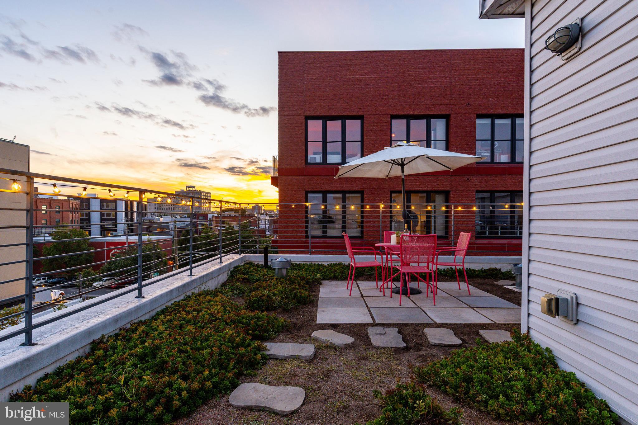 OLDE KENSINGTON - Residential