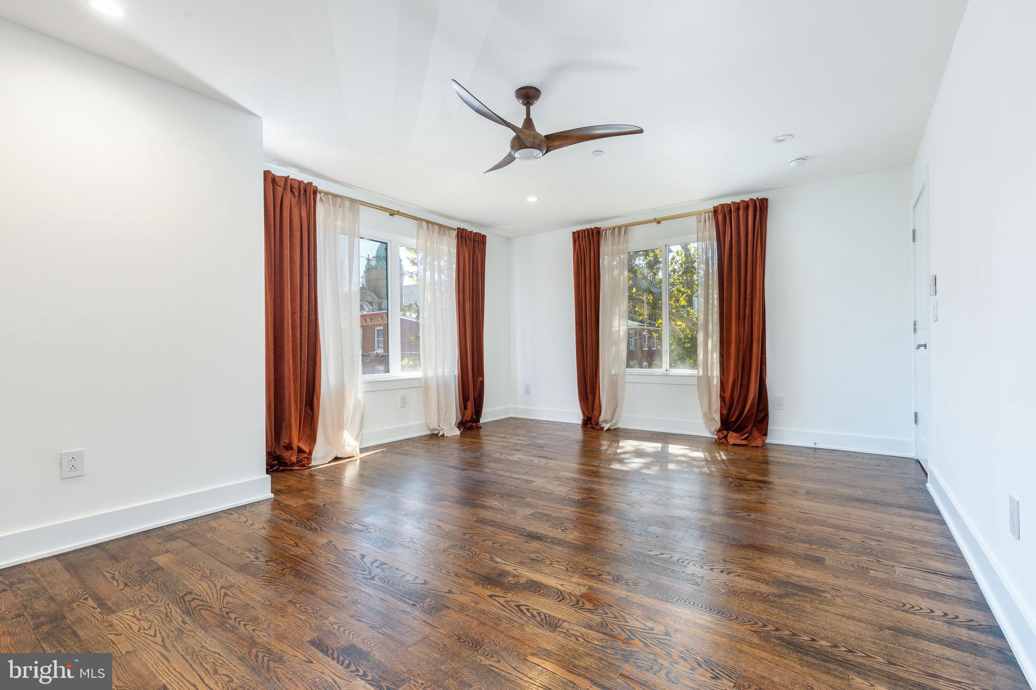 OLDE KENSINGTON - Residential