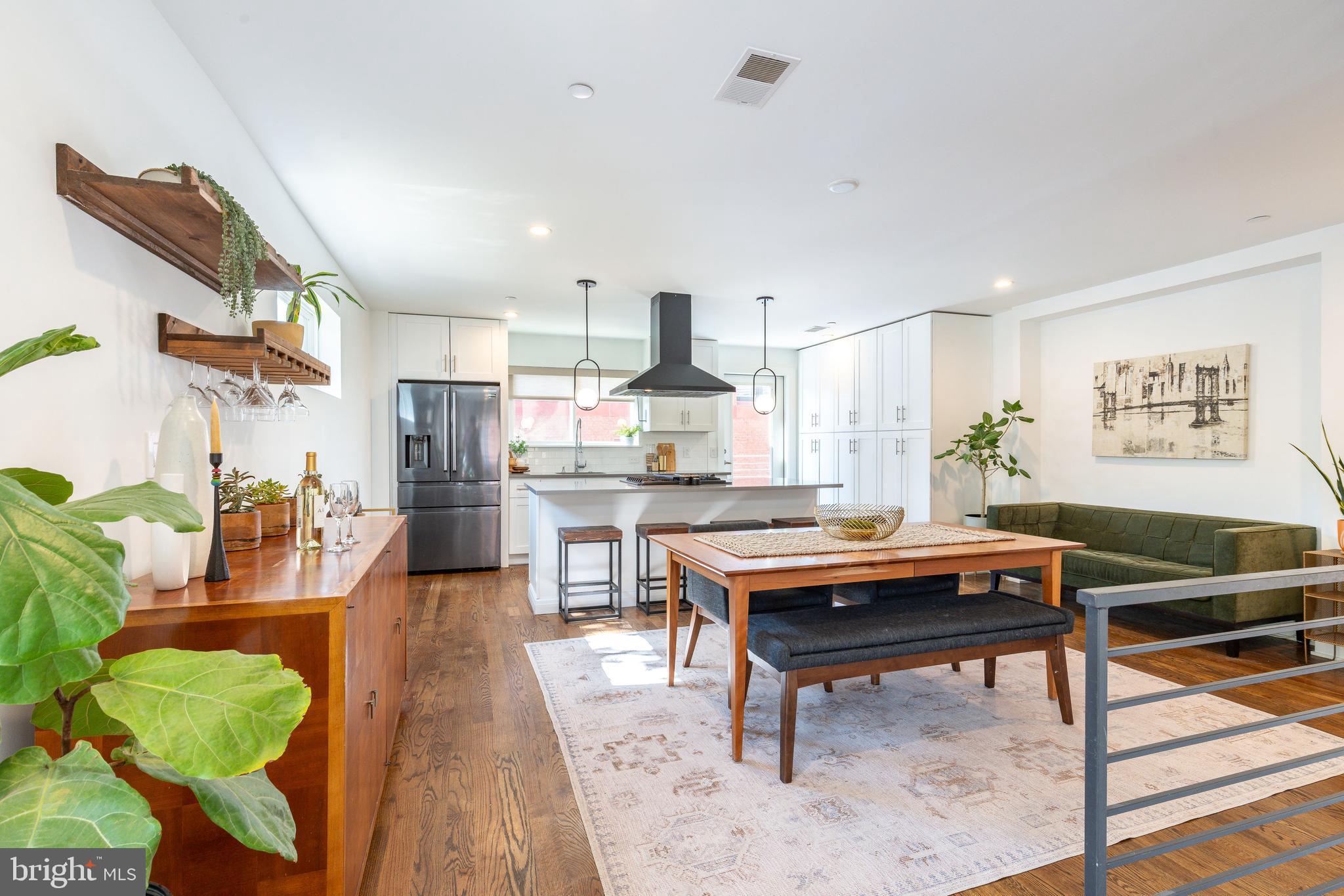 OLDE KENSINGTON - Residential