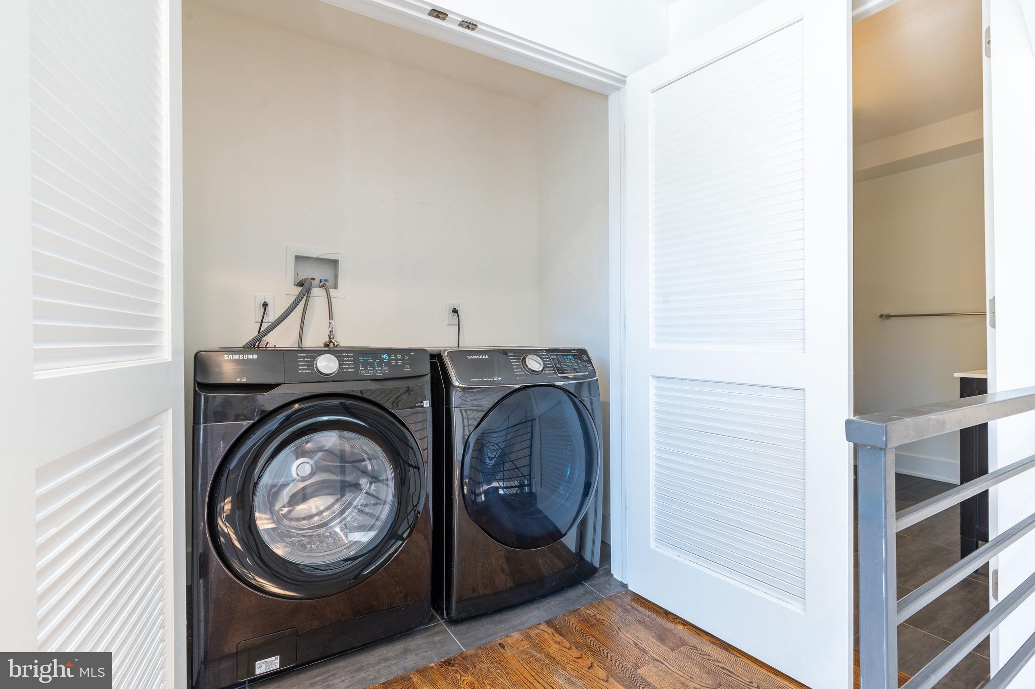 OLDE KENSINGTON - Residential